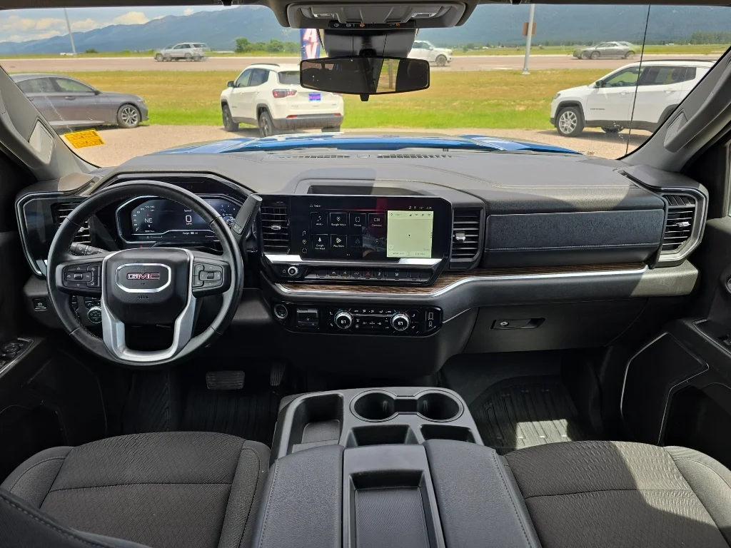 Used 2024 Dynamic Blue Metallic GMC Elevation image 20
