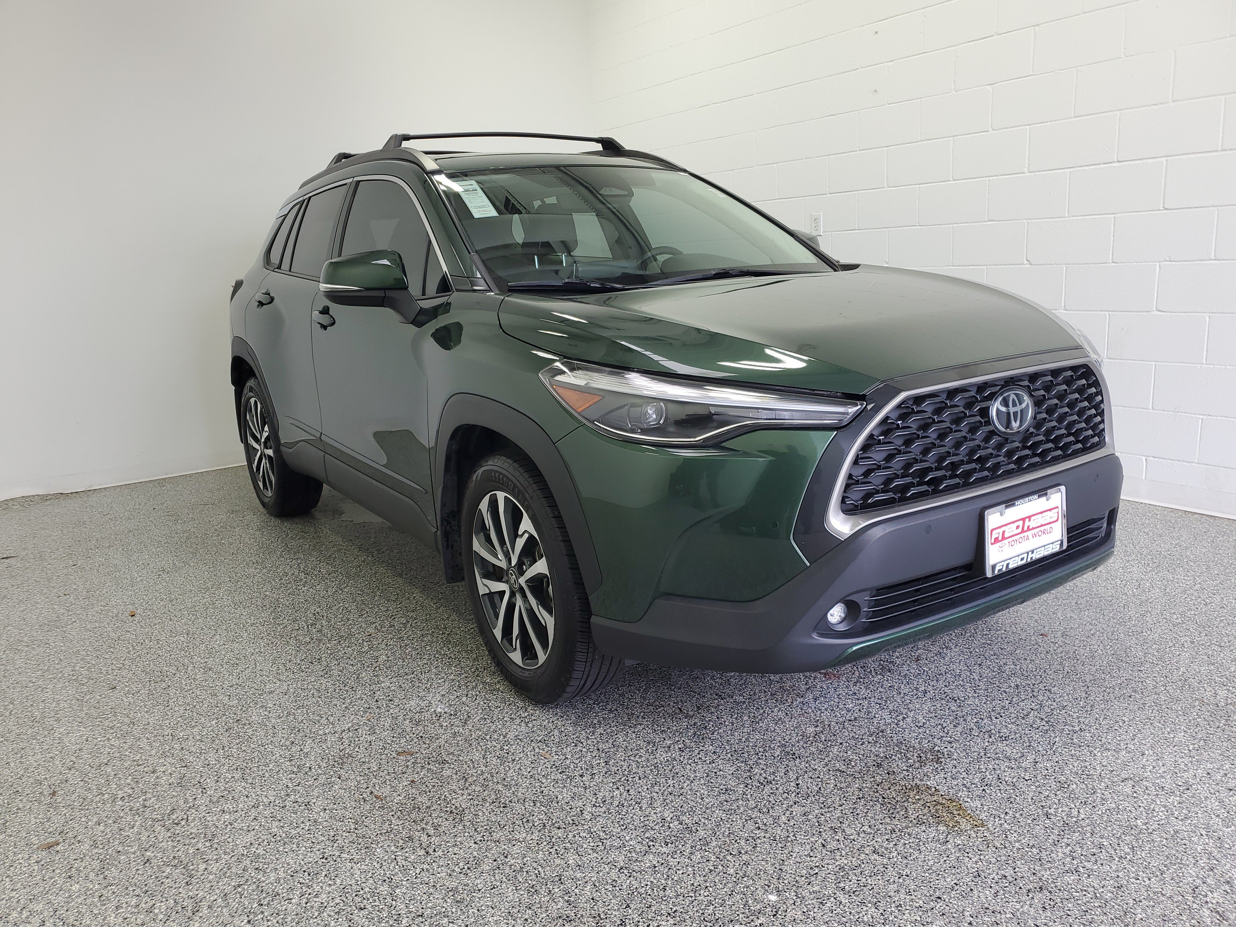 Used 2024 Green Toyota XLE image 4