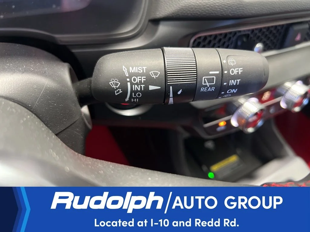 Used 2025 White Honda  image 47