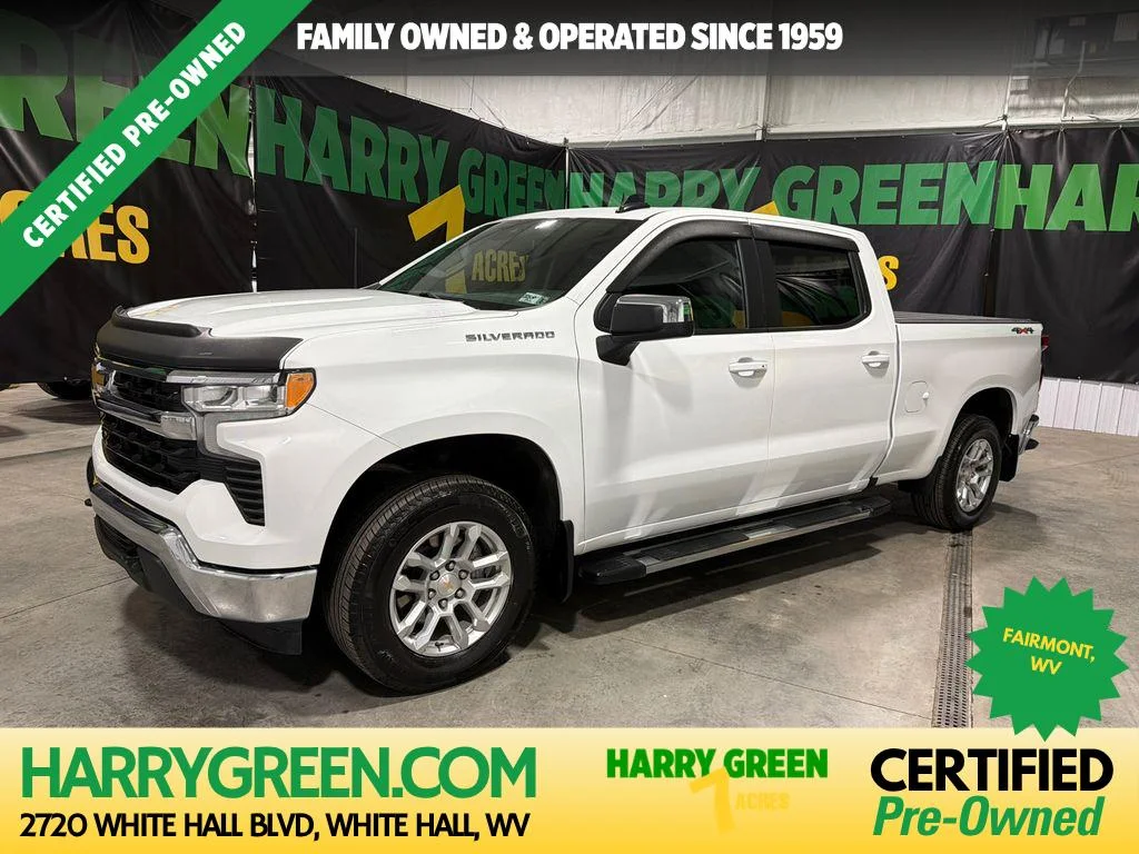 Used 2025 Summit White Chevrolet LT image 1