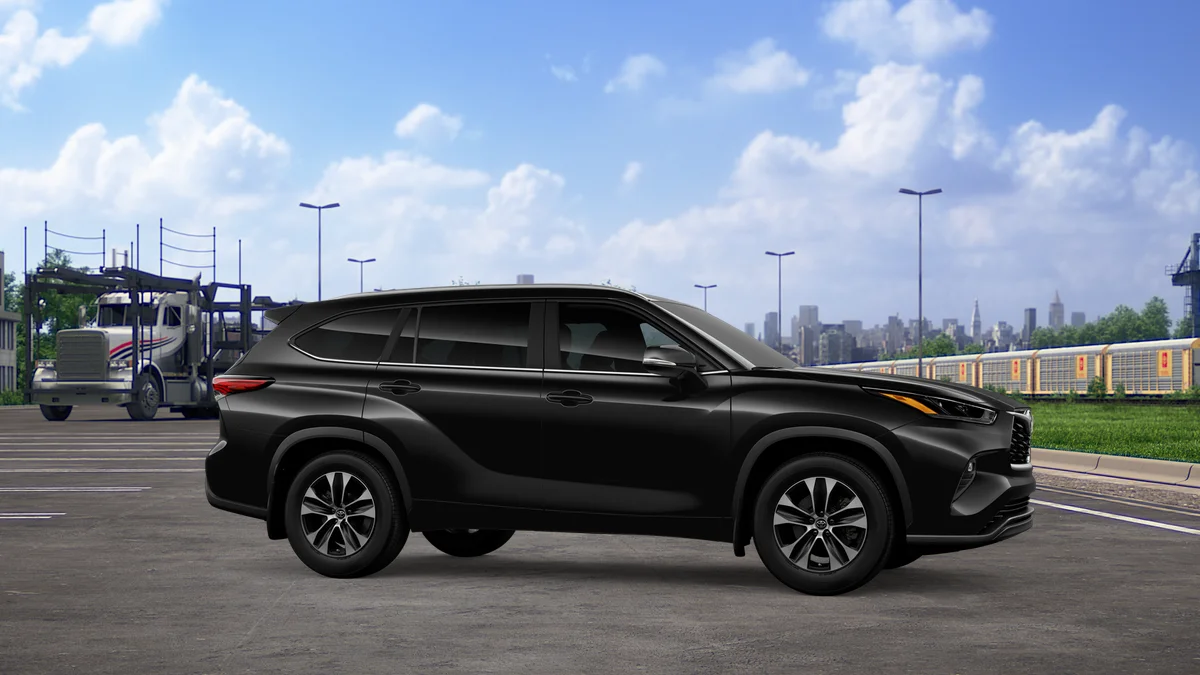 New 2026 Midnight Black Metallic Toyota XLE image 13