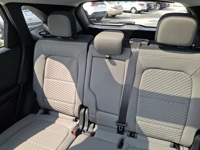 Used 2022 Gray Ford SE image 18