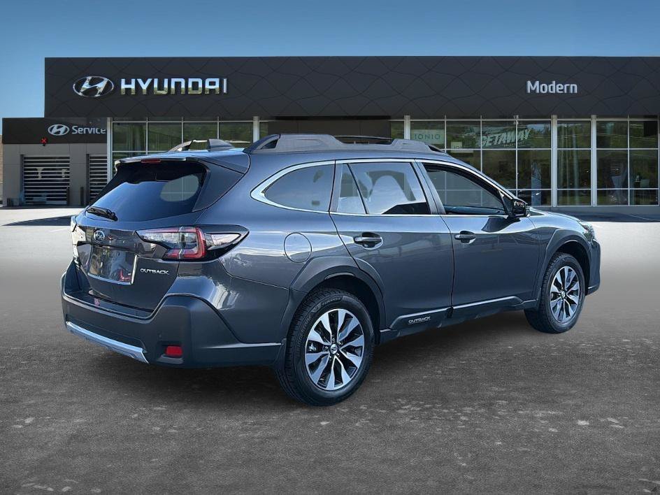 Used 2025 Magnetite Gray Metallic Subaru Limited image 4