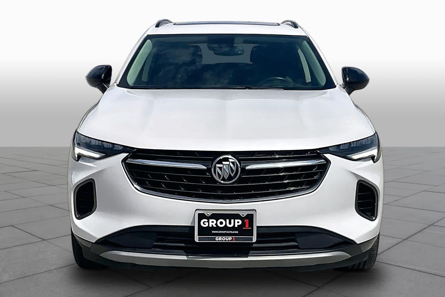 Used 2023 White Frost Tricoat Buick Essence image 6