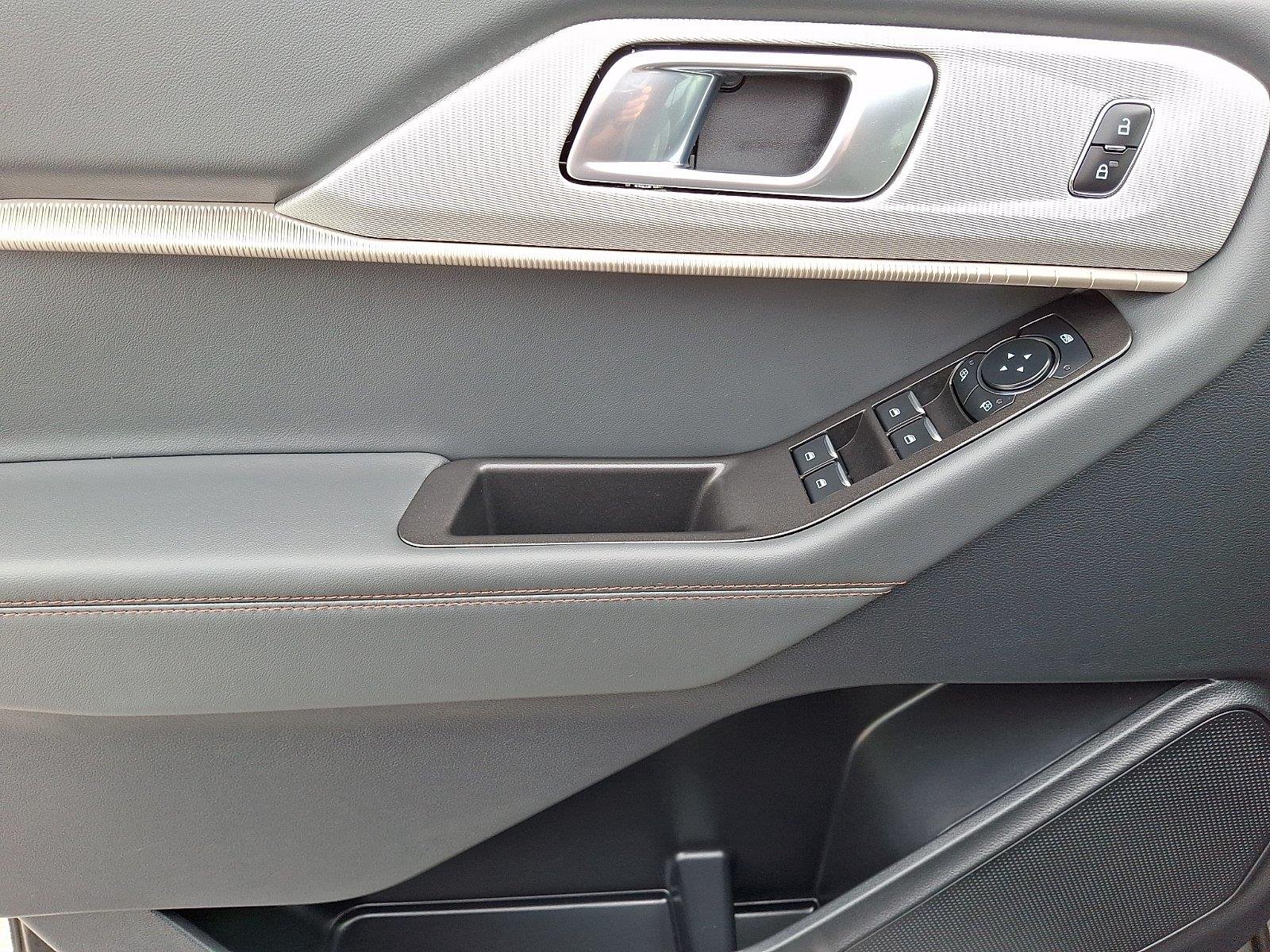 New 2026 Agate Black Metallic Ford Active image 9