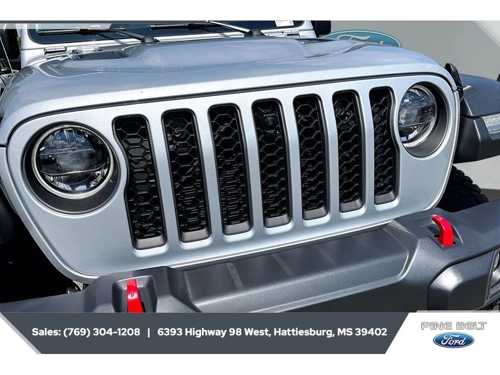 Certified Used 2023 Silver Zynith Clearcoat Jeep Rubicon image 22