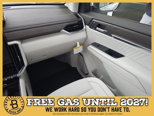 2026 GMC Acadia Denali - Photo 14