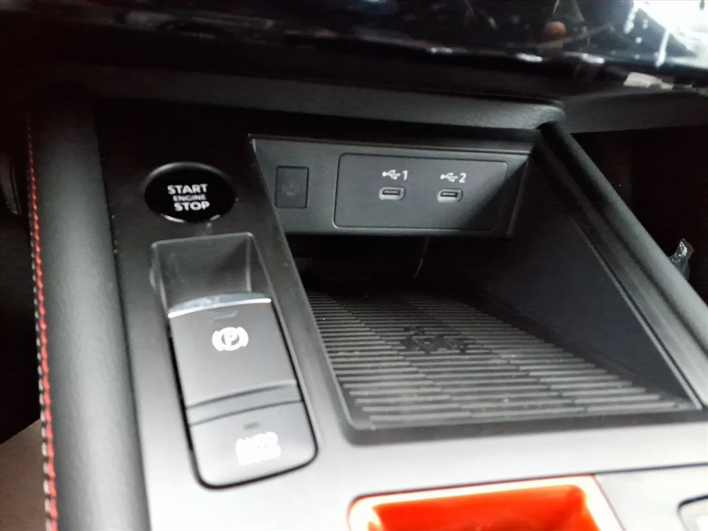 2026 Nissan KICKS SR AWD - Photo 9