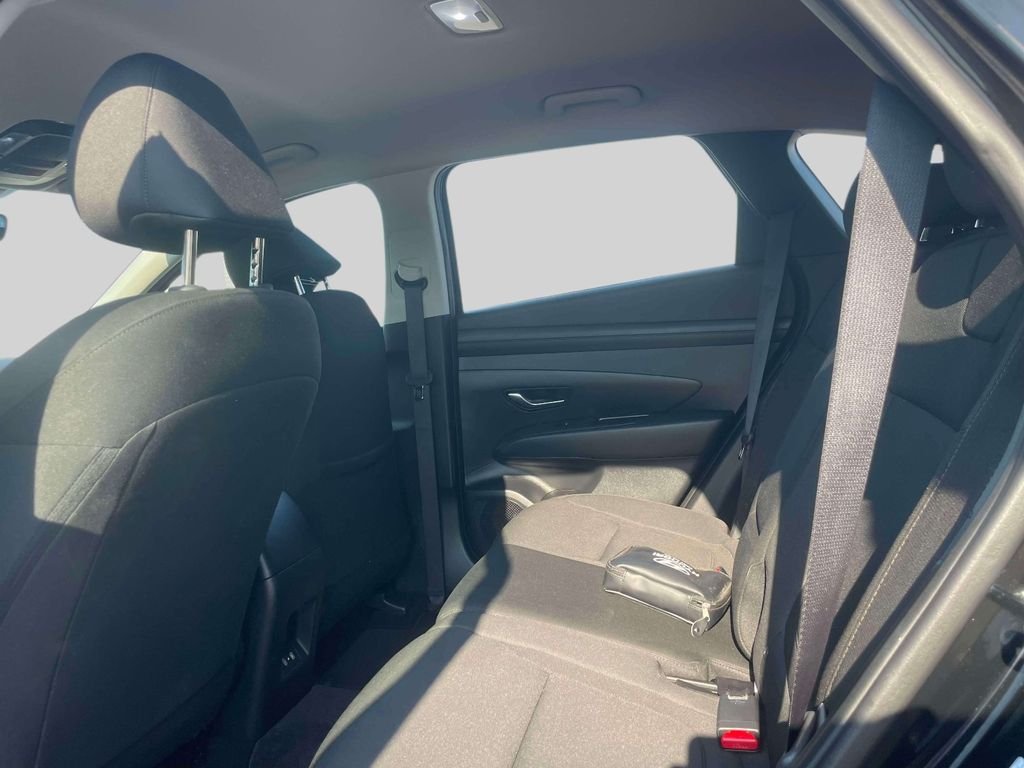 Used 2025 Black Hyundai SE image 12