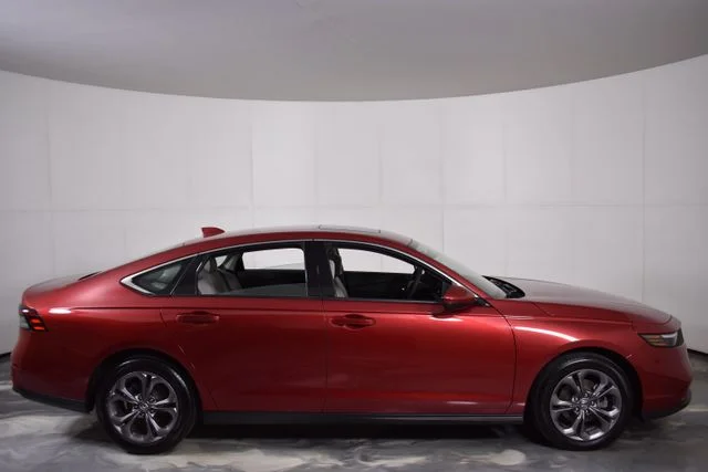Used 2023  Honda EX image 11