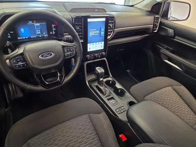 Used 2025 Gray Ford XLT image 14