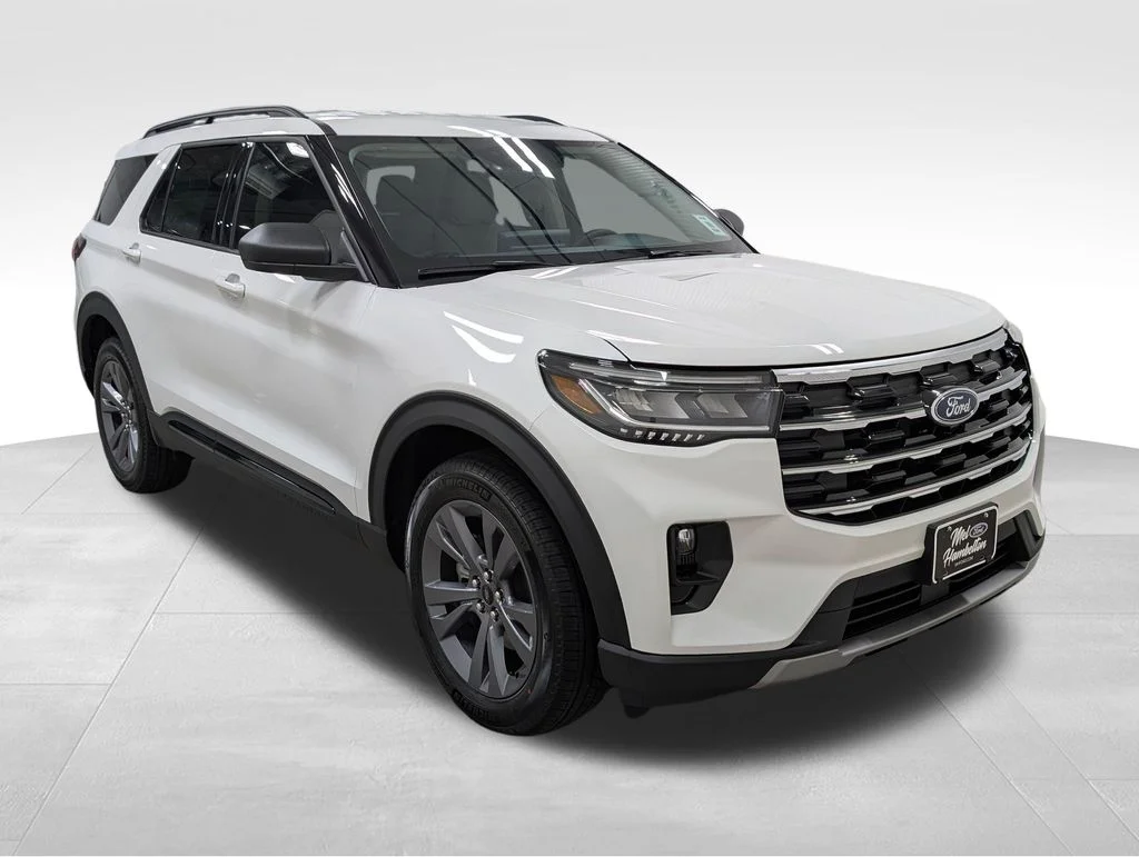 New 2026 Star White Metallic Tri-Coat Ford Active image 17