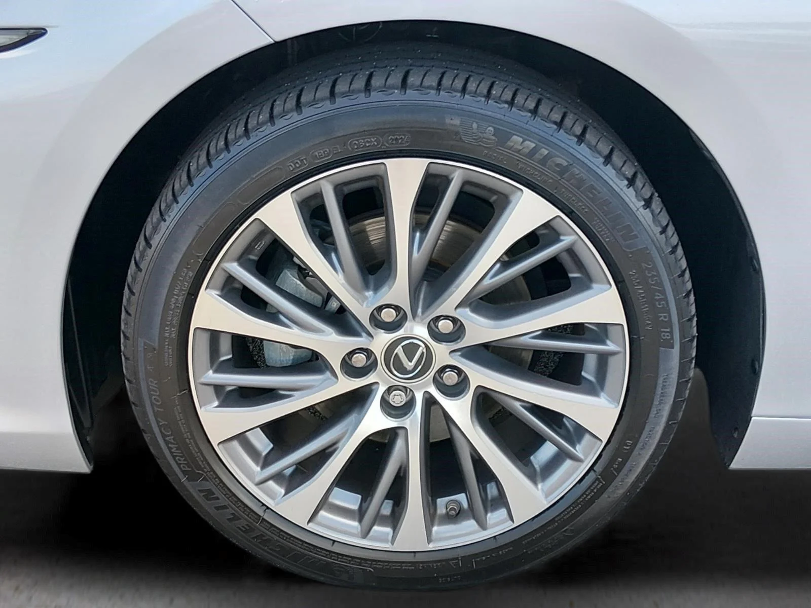Used 2021 Silver Lining Metallic Lexus ES 300h image 11