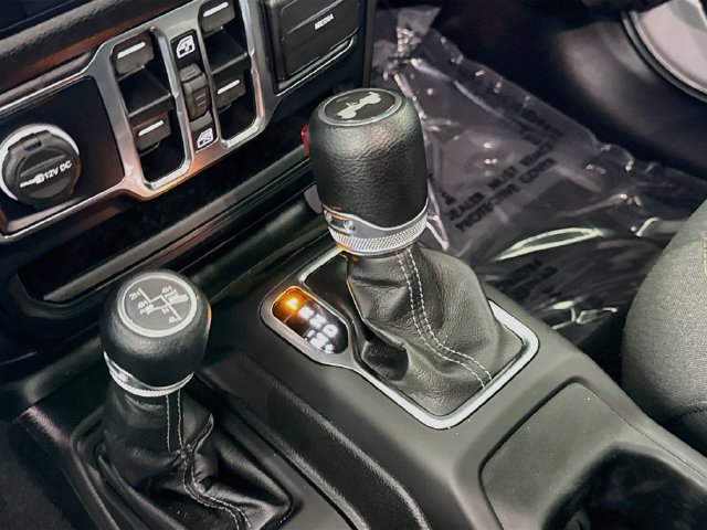Used 2024 Silver Jeep Sport S 4xe image 16