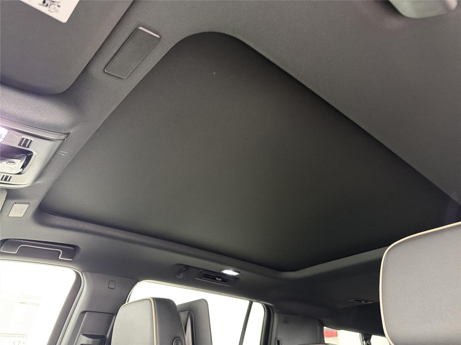 2026 GMC Yukon XL Elevation - Photo 35