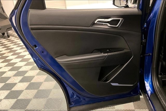 2025 Kia Sportage EX - Photo 21