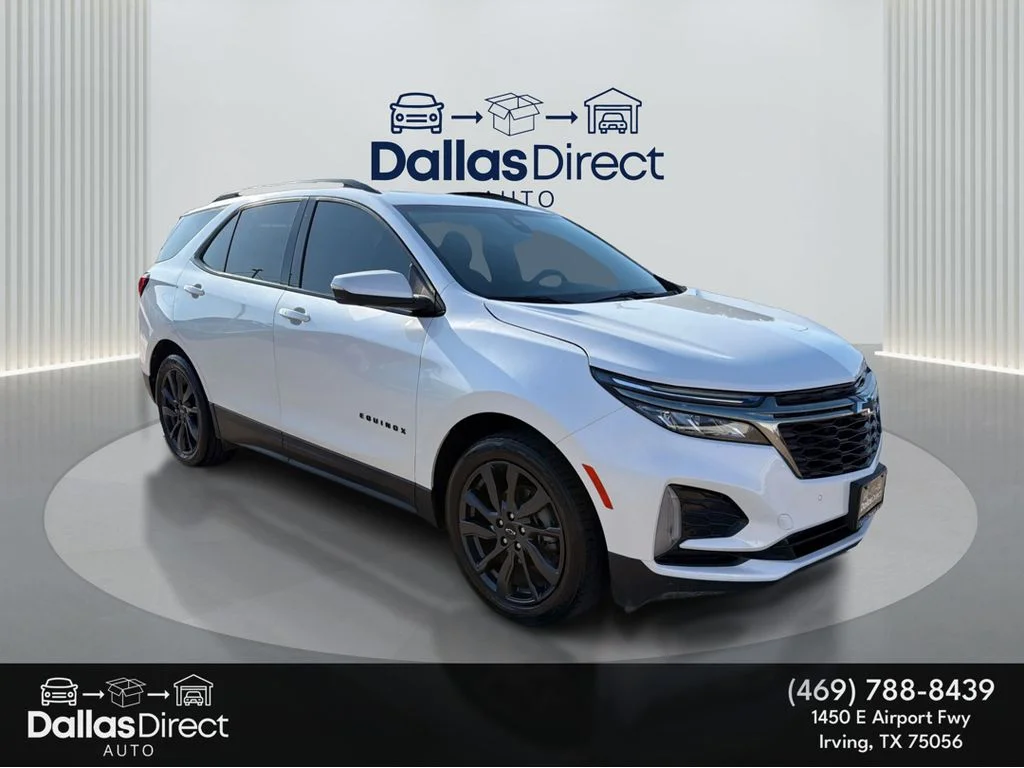 Used 2022 Iridescent Pearl Tricoat Chevrolet RS image 2