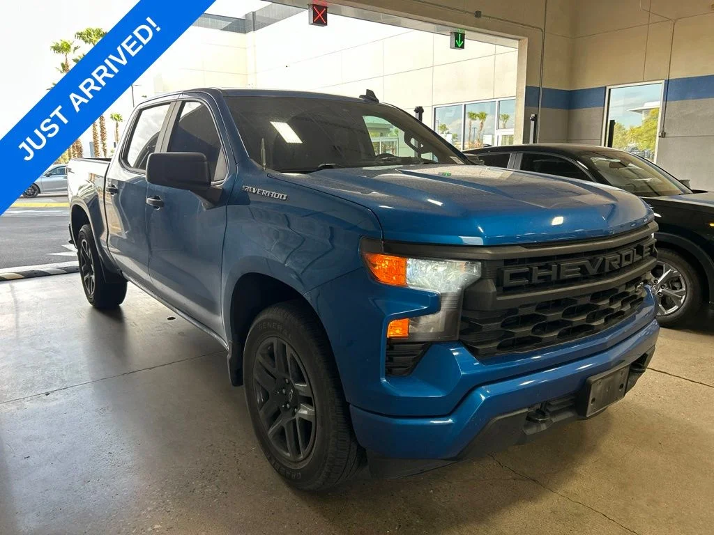 Used 2022 Glacier Blue Metallic Chevrolet Custom image 2