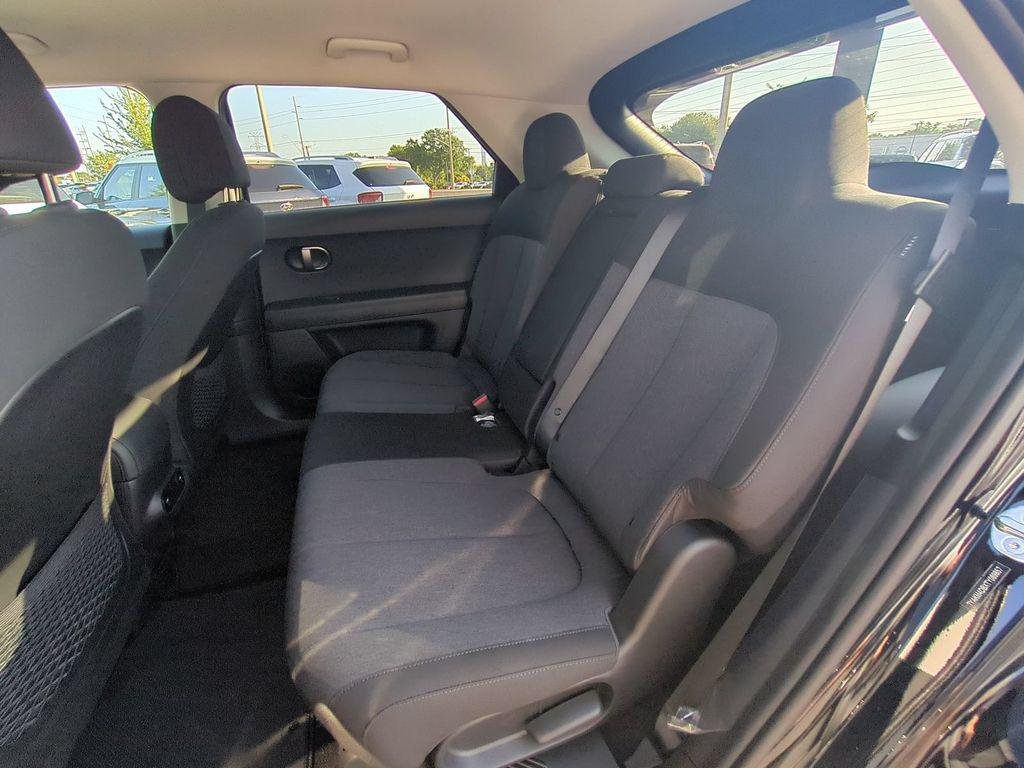 New 2026 Black Hyundai SE Standard Range image 15