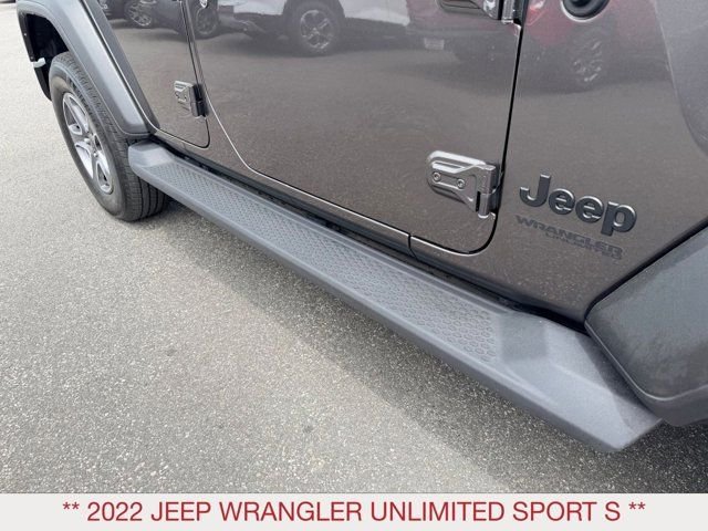 Used 2022 Gray Jeep Unlimited Sport S image 9