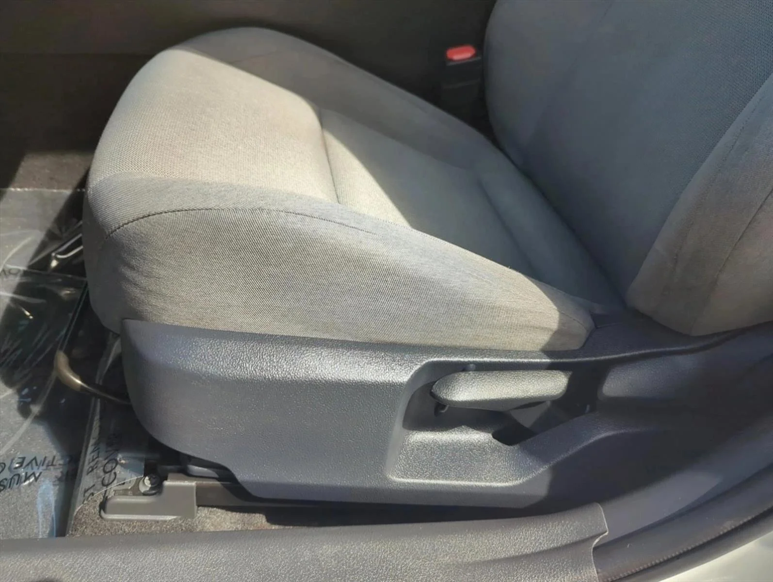 Used 2025 White Toyota LE image 13
