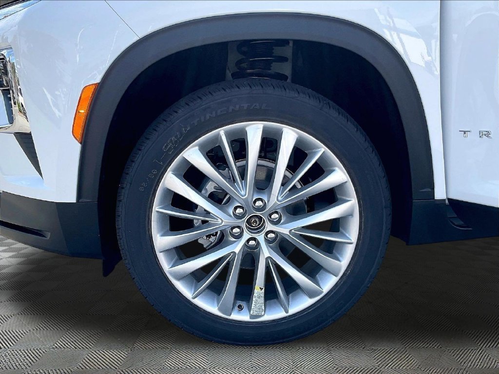 2027 Chevrolet Traverse LT - Photo 8