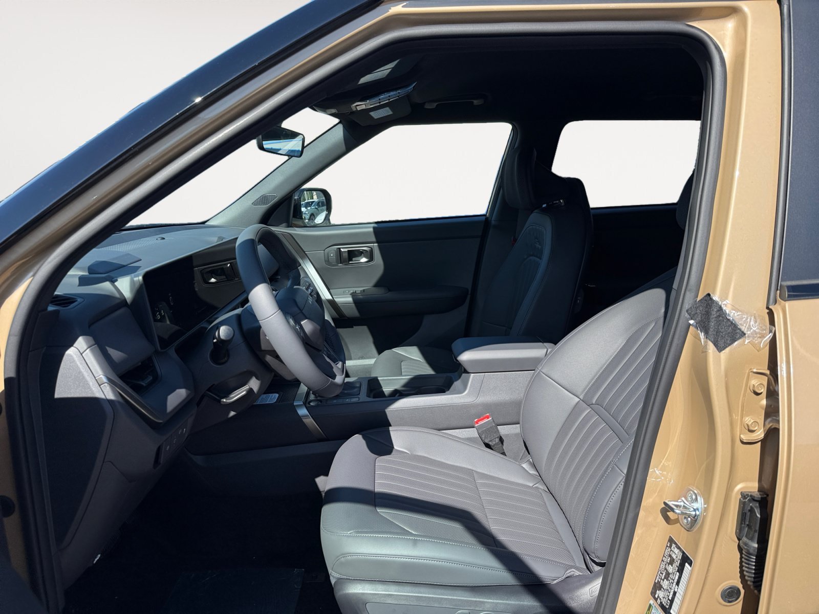 New 2027 Terrain Brown / Black Roof Kia X-Line S image 10