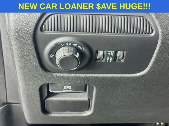 New 2026 Bright White Clear-Coat Exterior Paint Jeep Grand Wagoneer image 10