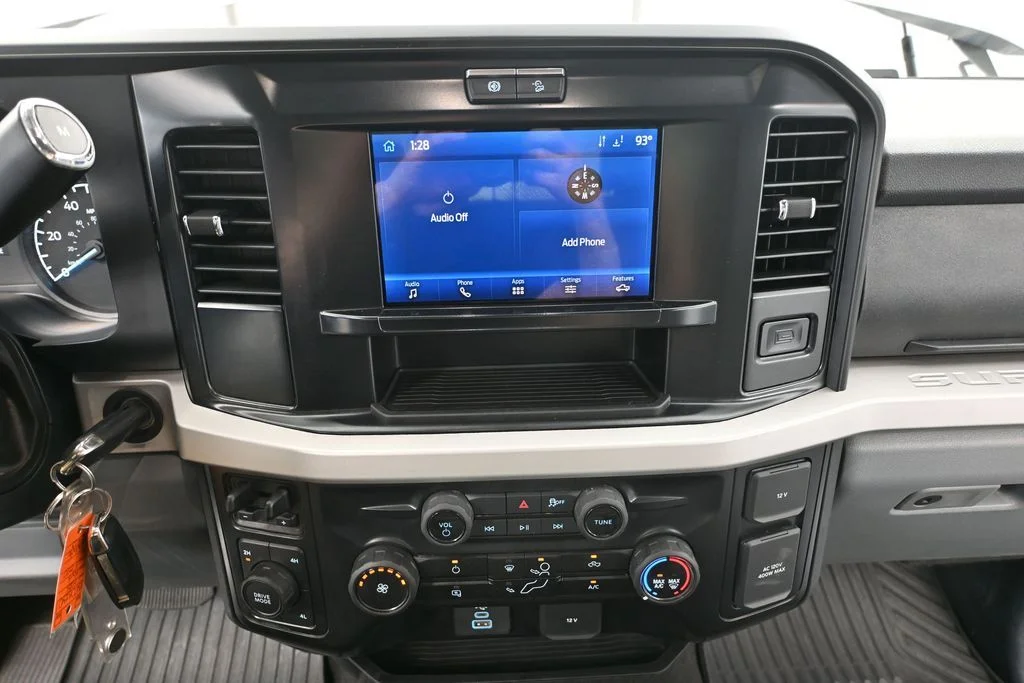 Certified Used 2025 White Ford XLT image 34