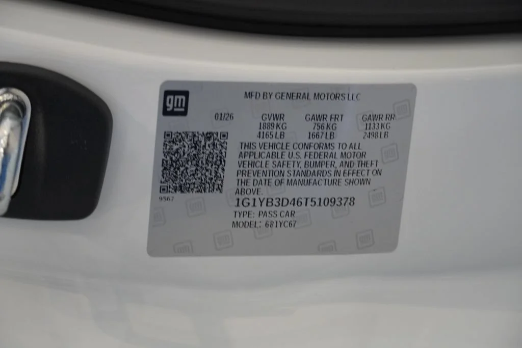 New 2026 Arctic White Chevrolet 2LT image 29
