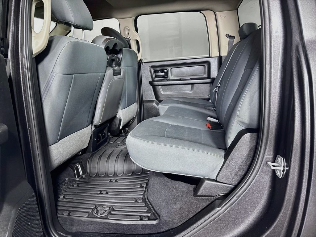 Used 2018 Crystal Metallic Ram Tradesman image 19