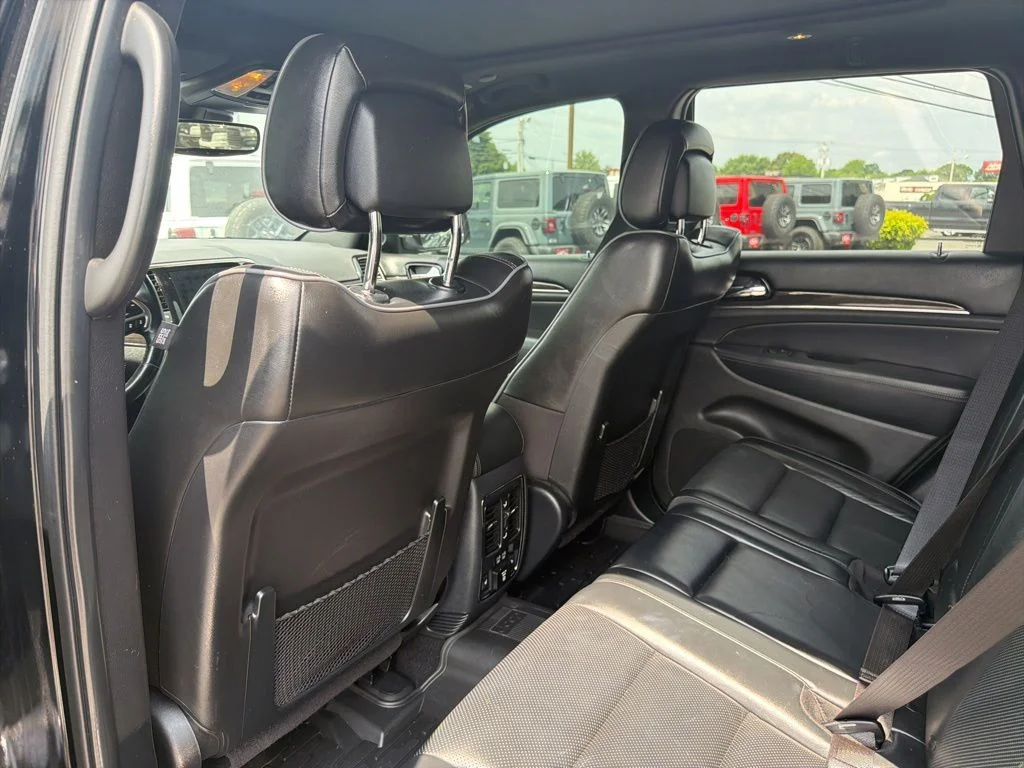 Used 2020 Black Jeep Overland image 17