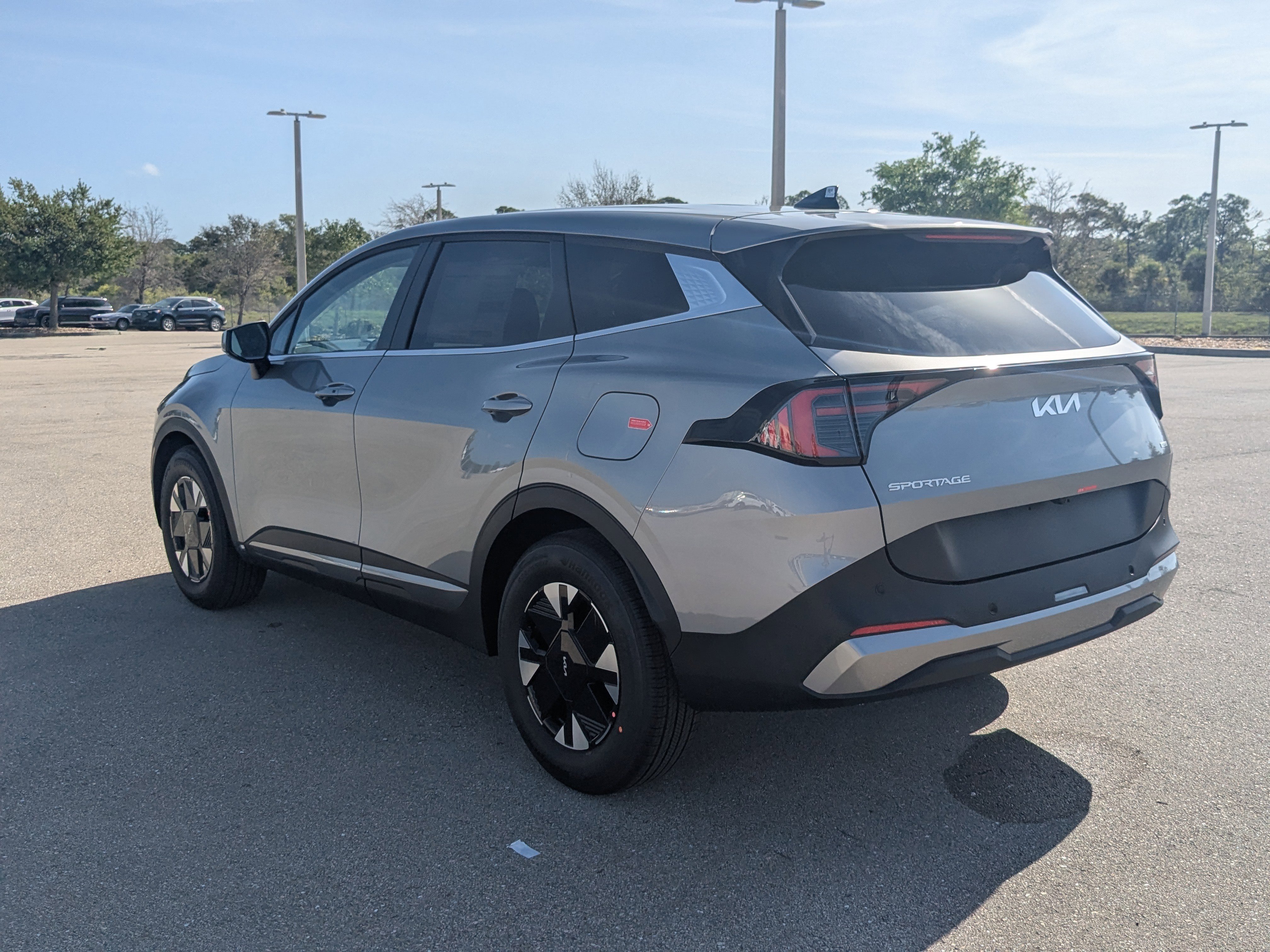 New 2026 Steel Gray Kia LX image 7