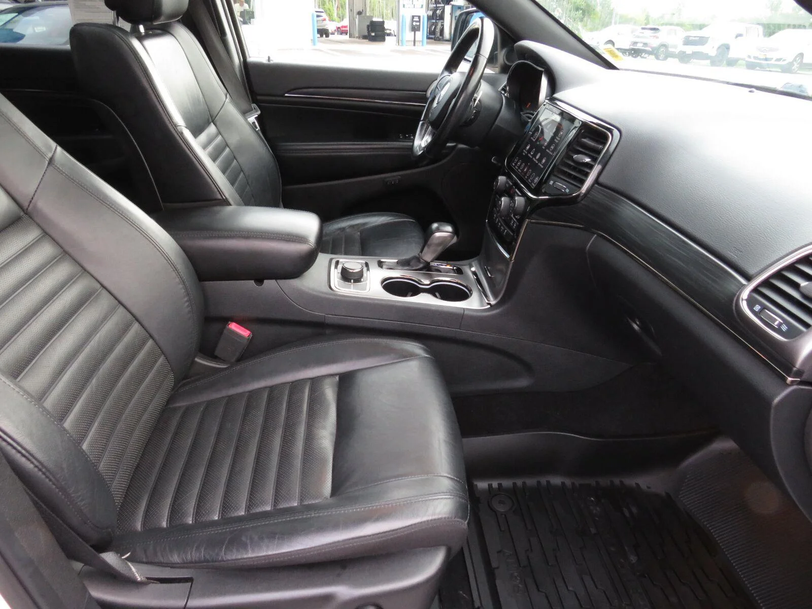 Used 2020 Bright White Clea Jeep Limited X image 17