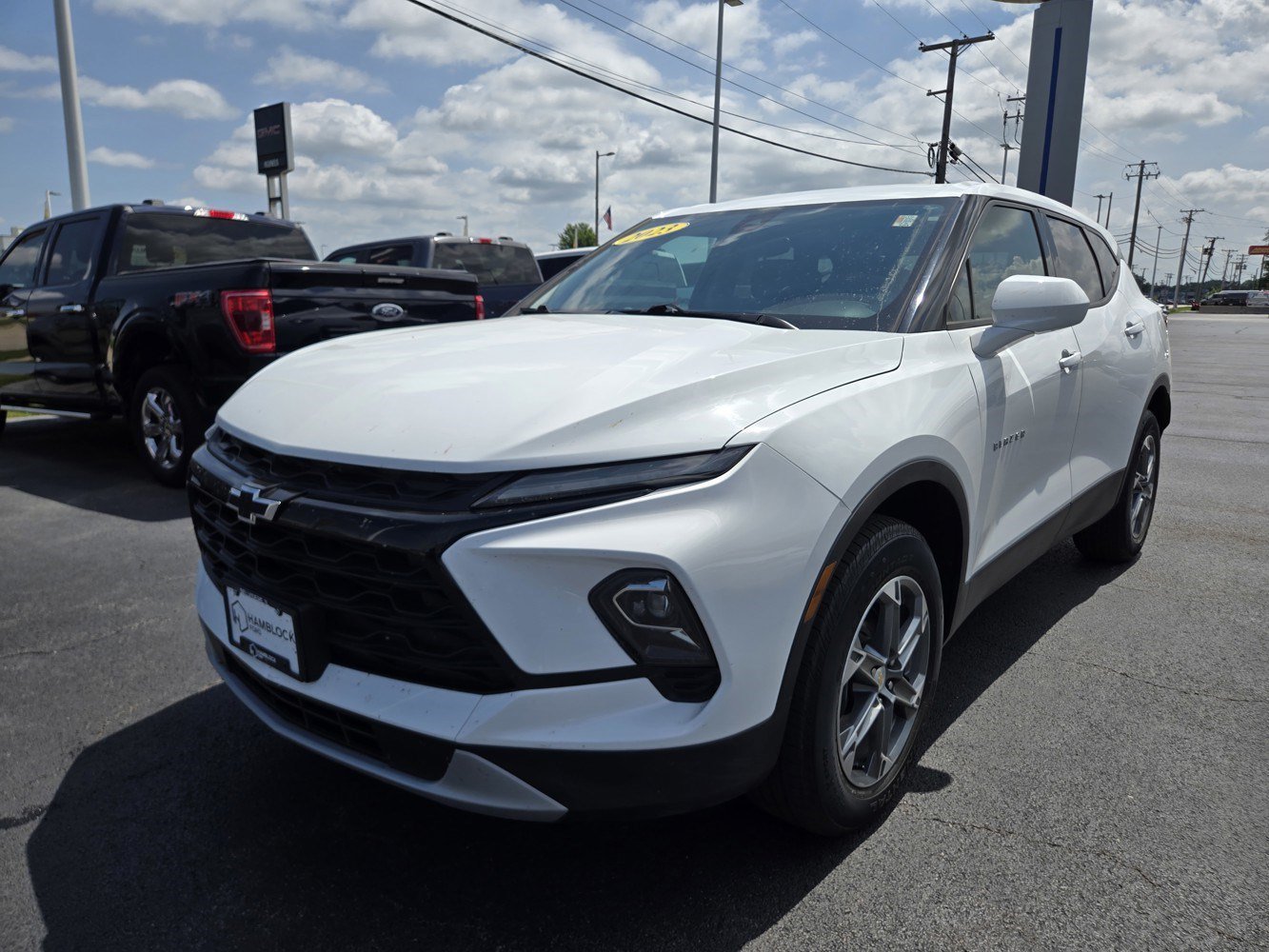 Used 2023 Summit White Chevrolet LT image 3