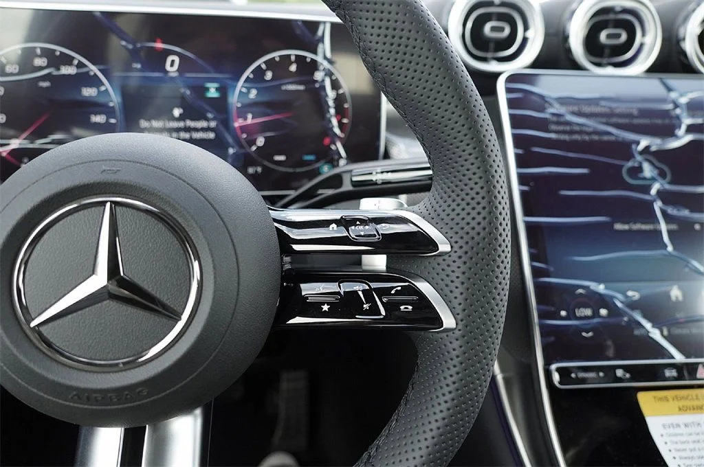 2026 Mercedes-Benz GLC Base - Photo 19