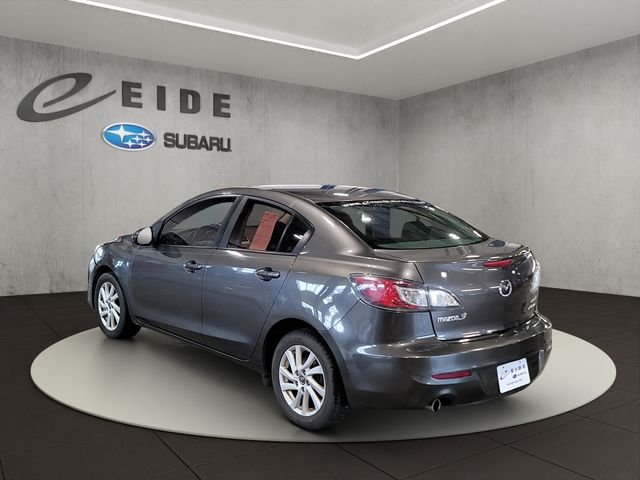 Used 2013 Graphite Mica Mazda i Touring image 6