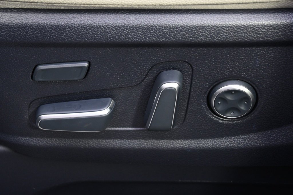 Certified Used 2024 Graphite Hyundai Limited image 12