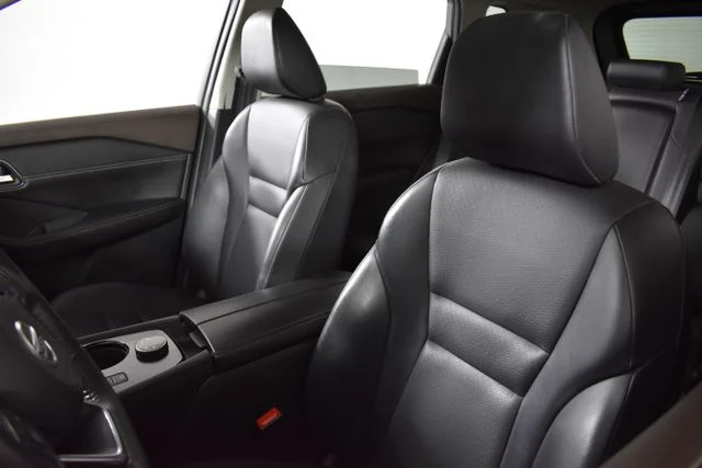 Used 2021 Gray Nissan SV image 13