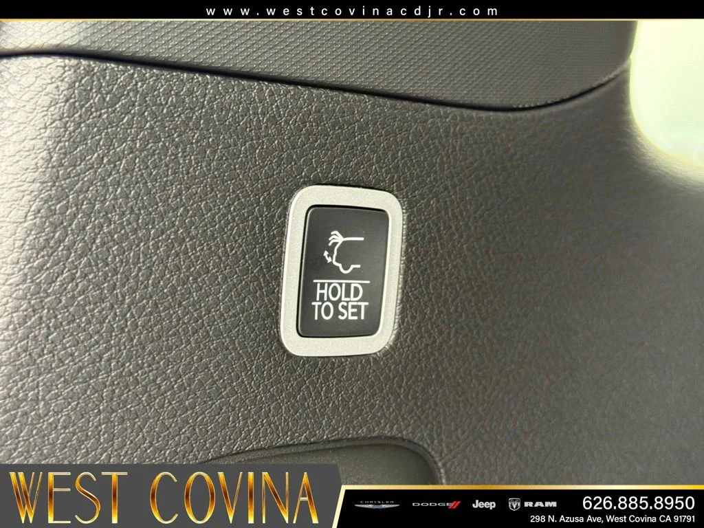 New 2026 High Gloss Black Jeep Limited Reserve image 16