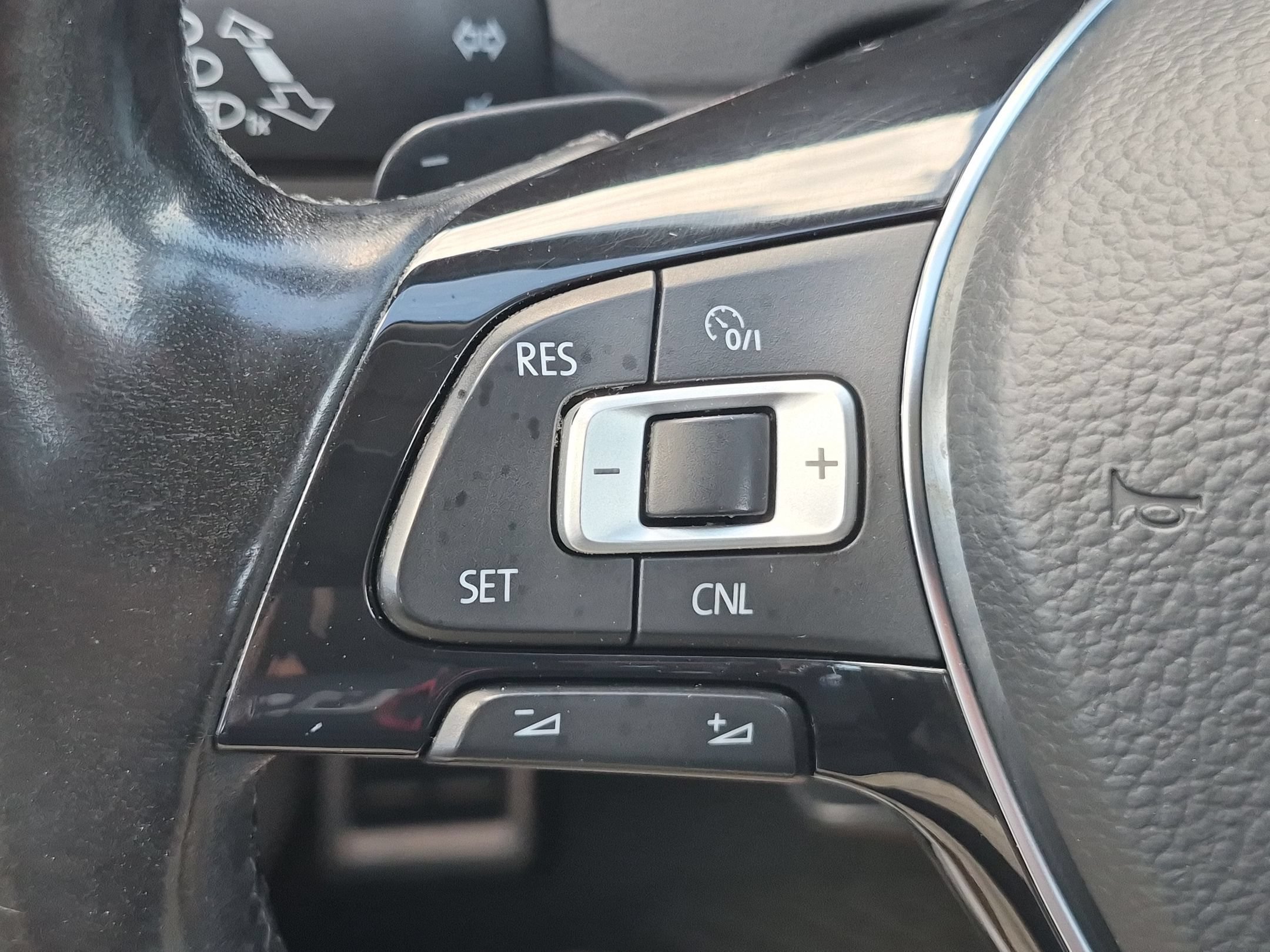 Used 2017 Deep Black Volkswagen S image 17