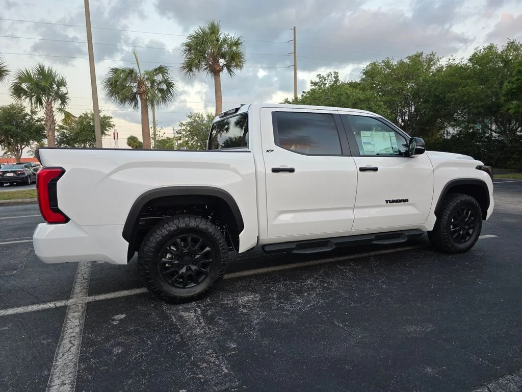 2026 Toyota Tundra SR5 - Photo 11