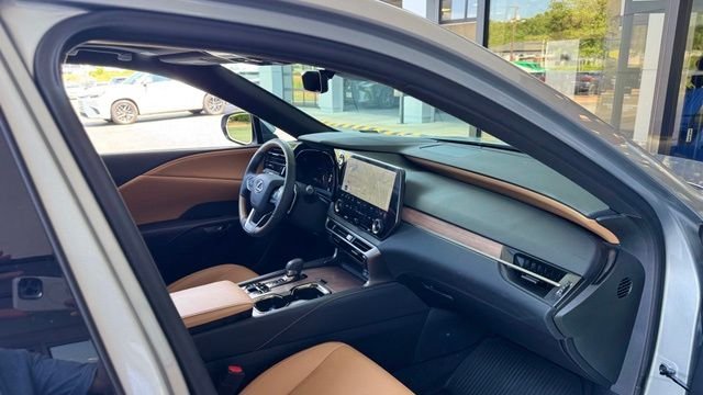 Certified Used 2025 Iridium Lexus 350 Premium image 23