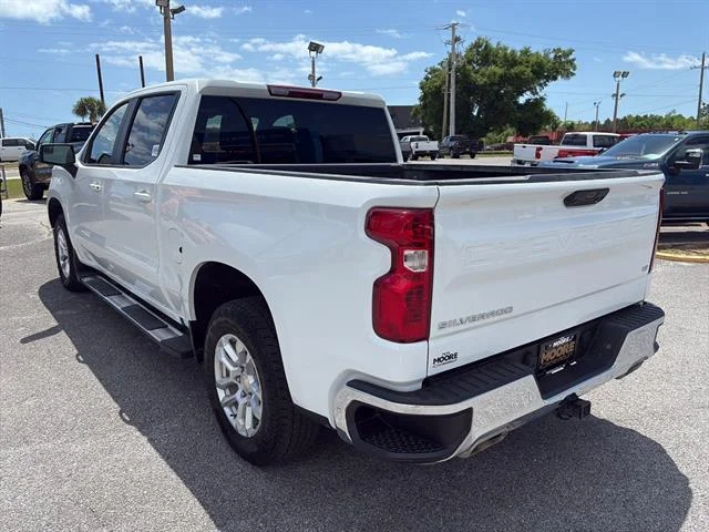 Used 2025 Summit White Chevrolet LT image 6