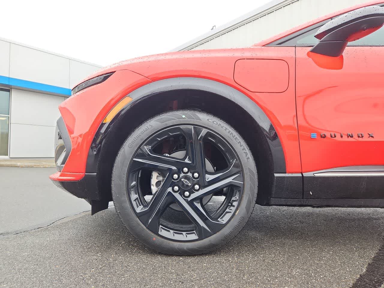 2025 Chevrolet Equinox EV RS - Photo 10
