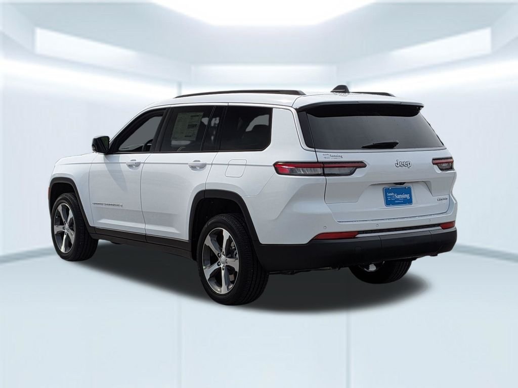 New 2026 Bright White Clear-Coat Exterior Paint Jeep Limited image 3