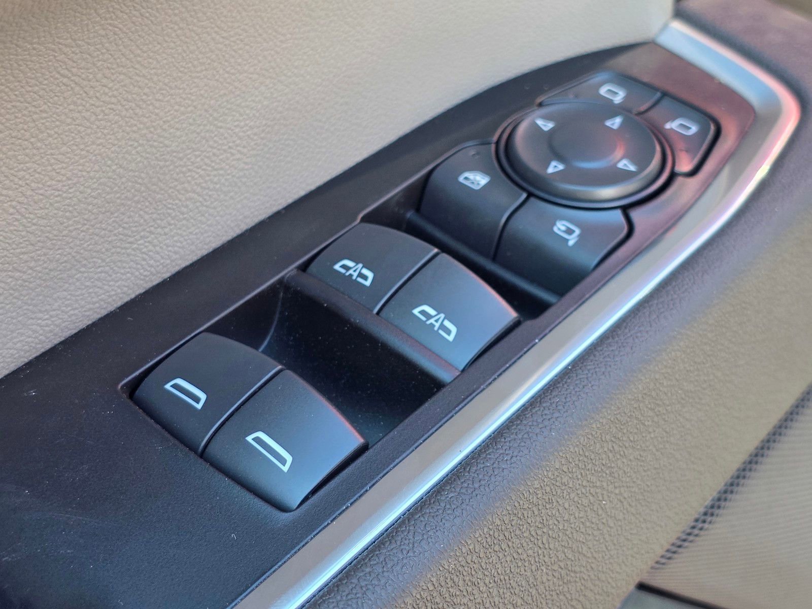 2026 Chevrolet Silverado 1500 LTZ - Photo 23