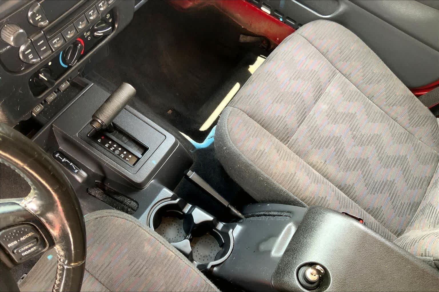 Used 2005 Flame Red Jeep X image 16