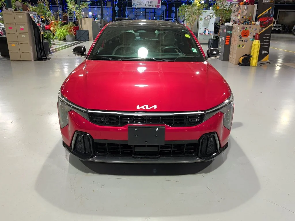 Used 2025 Currant Red Kia GT-Line Turbo image 5