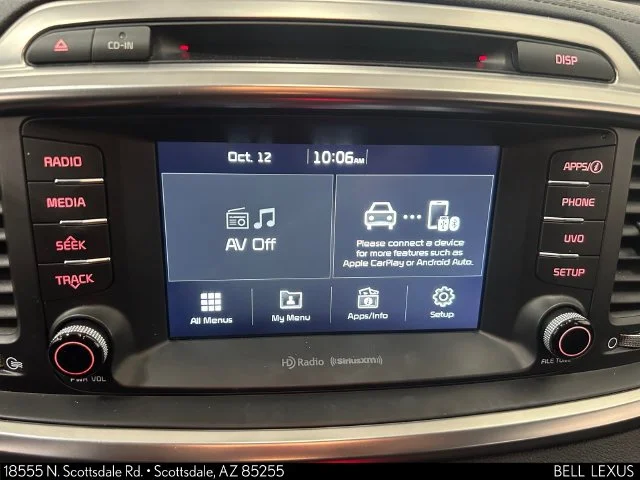 Used 2017 White Kia EX image 24